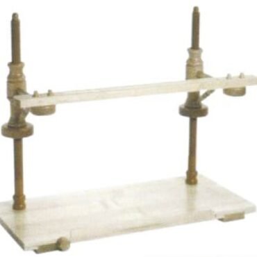 Medinis siuvimo rėmas